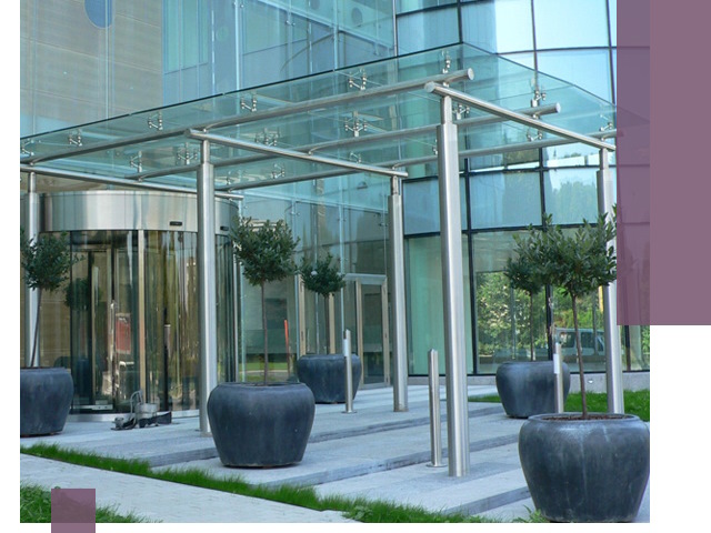 Навесы из стекла на заказ в Липецке — монтаж и установка